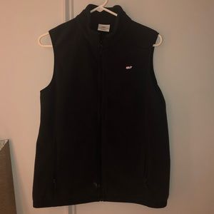vineyard vines fleece vest